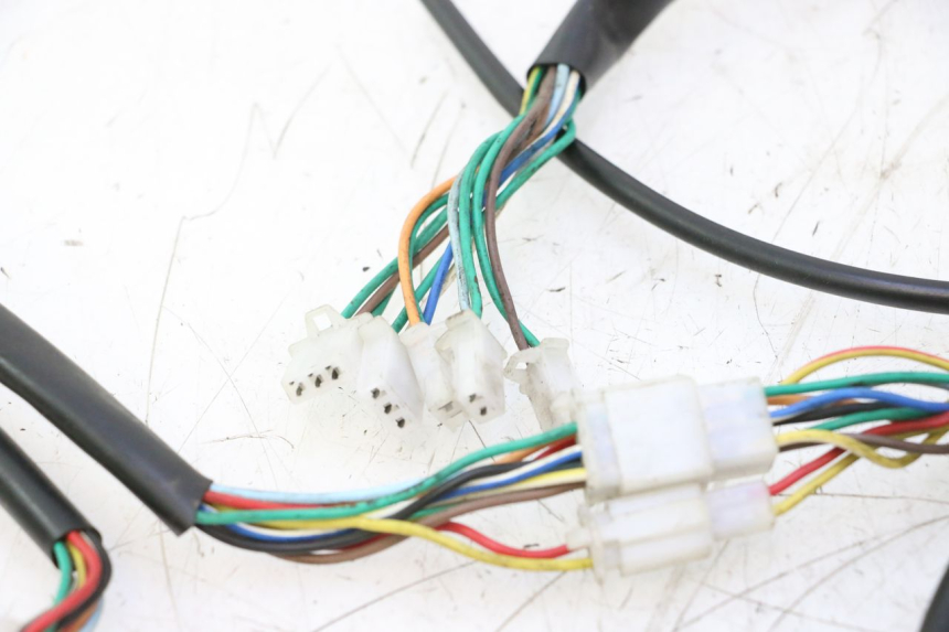photo de WIRE HARNESS YIYING RETRO 50 (2008 - 2017) - Surface and material condition