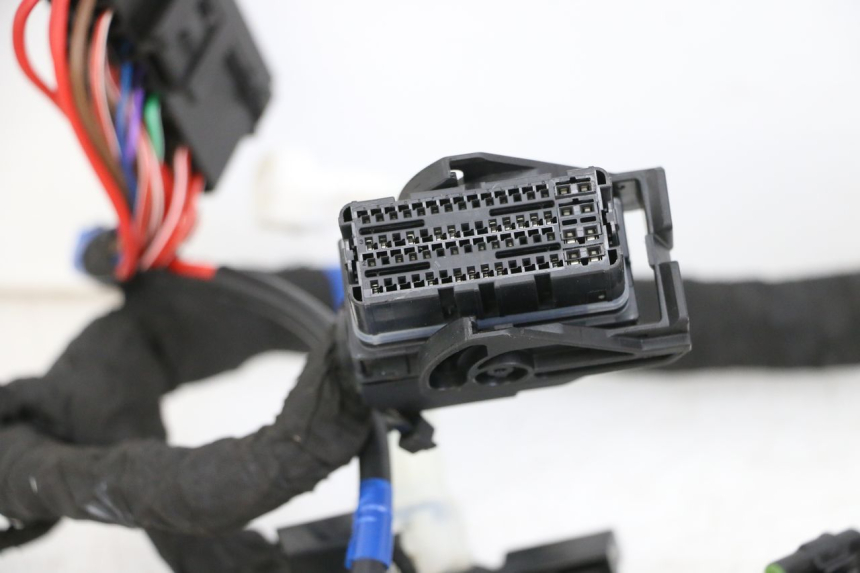 photo de WIRE HARNESS ROYAL ENFIELD CONTINENTAL GT 650 (2019 - 2024) - Component zoom