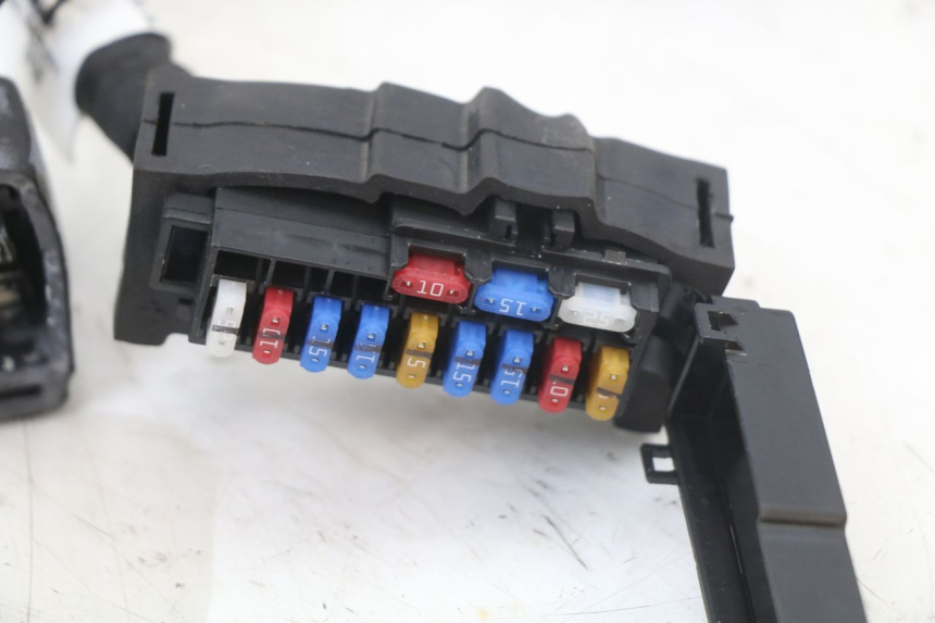 photo de WIRE HARNESS ROYAL ENFIELD SCRAM 411 (2022 - 2024) - Alternative perspective