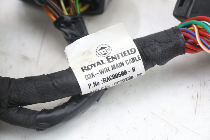 photo de WIRE HARNESS ROYAL ENFIELD SCRAM 411 (2022 - 2024) - Technical close-up