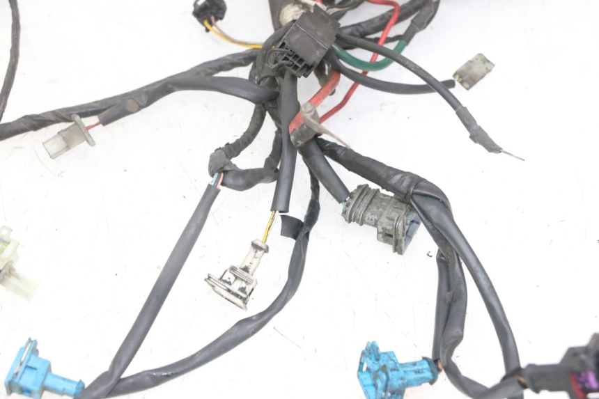 photo de WIRE HARNESS PEUGEOT SATELIS COMPRESSOR K15 125 (2006 - 2009) - Distinctive features