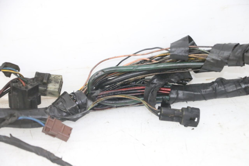 photo de WIRE HARNESS PEUGEOT SATELIS COMPRESSOR K15 125 (2006 - 2009) - High-resolution close-up