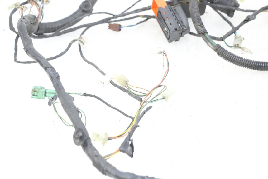 photo de WIRING HARNESS PEUGEOT SATELIS 125 (2006 - 2009) - Surface and material condition
