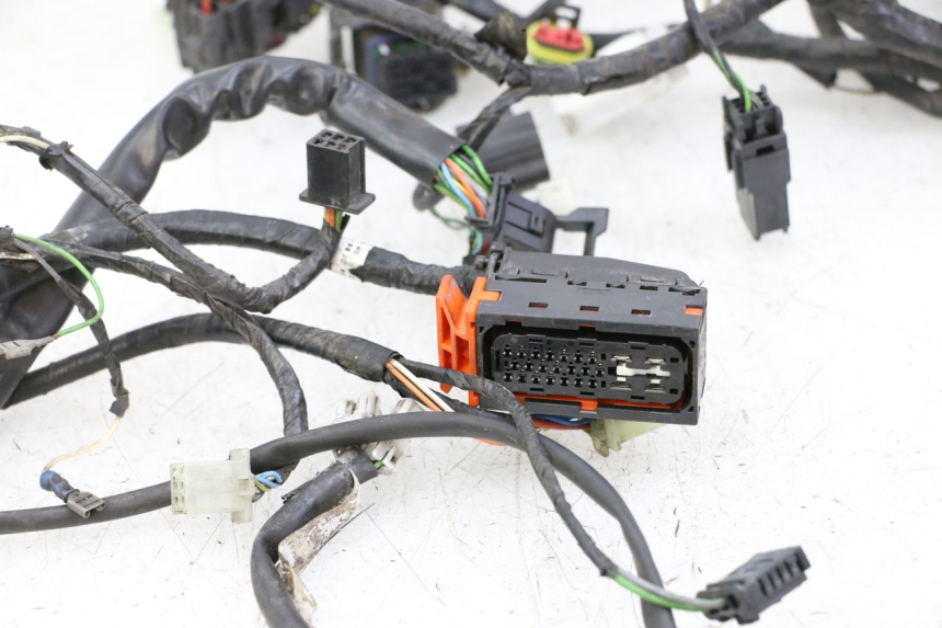 photo de WIRE HARNESS PEUGEOT SATELIS 125 (2013 - 2018) - Zoom on usage condition