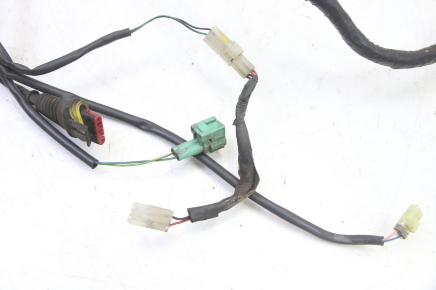 photo de WIRE HARNESS PEUGEOT SATELIS 125 (2013 - 2018) - Fixing points details