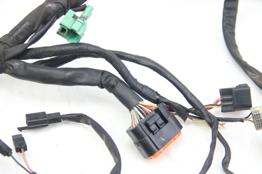 photo de WIRING HARNESS SUZUKI SIXTEEN 125 (2008 - 2010) - Surface and material condition