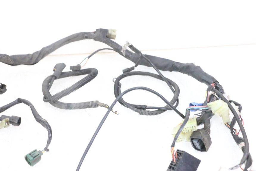 photo de WIRE HARNESS SUZUKI BURGMAN 125 (2018 - 2021) - Fixing points details