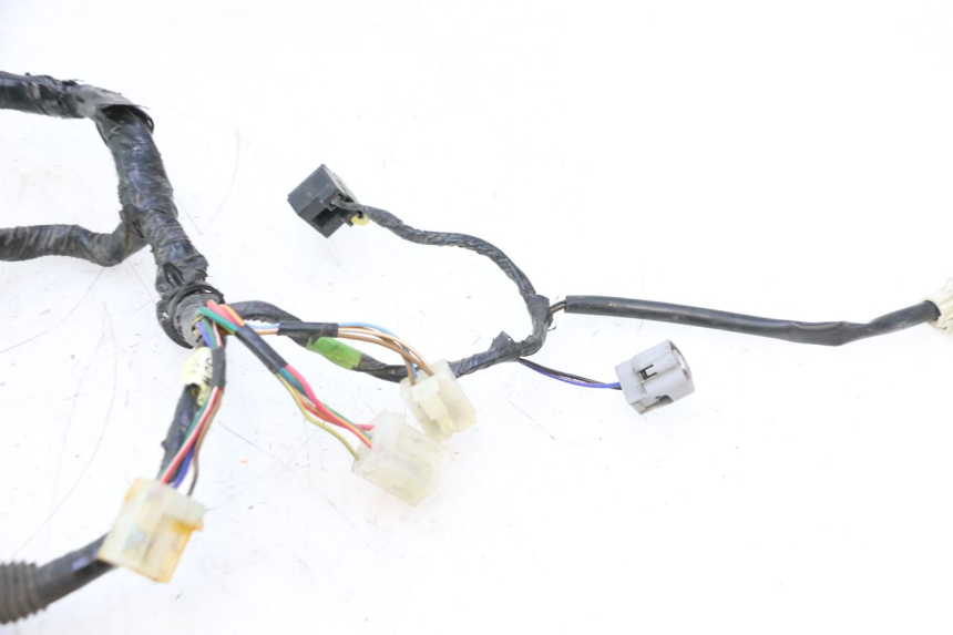 photo de FRONT FAIRING WIRE HARNESS YAMAHA FJR 1300 (2001 - 2005) - Fixing points details