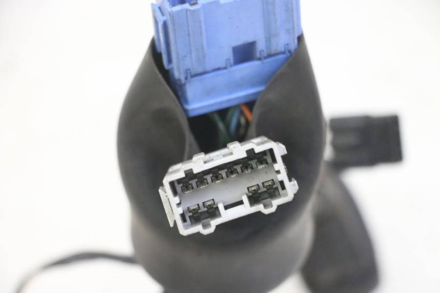 photo de FRONT FAIRING WIRE HARNESS HONDA NTV DEAUVILLE ABS 700 (2007 - 2016) - Technical close-up