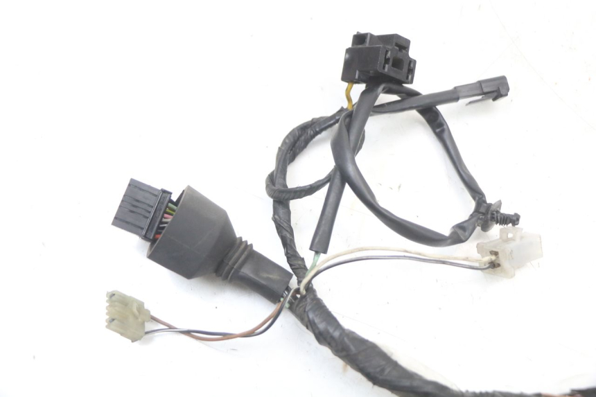 photo de FRONT FAIRING WIRE HARNESS SUZUKI SV S 650 (1999 - 2002) - Zoom on usage condition