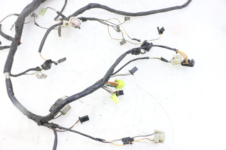 photo de WIRING HARNESS SUZUKI UH BURGMAN 125 (2002 - 2006) - Zoom on usage condition