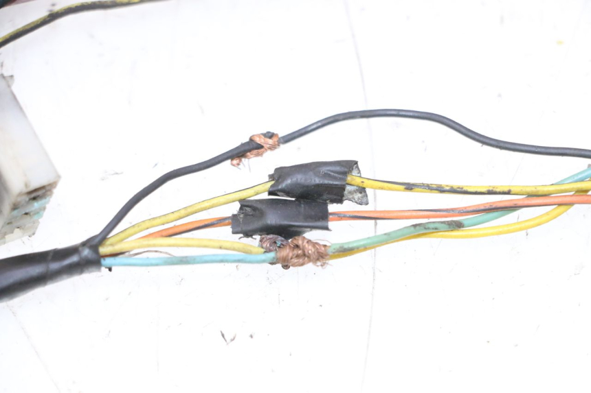 photo de WIRING HARNESS PIAGGIO VESPA LX 2T 50 (2005 - 2013) - Alternative perspective