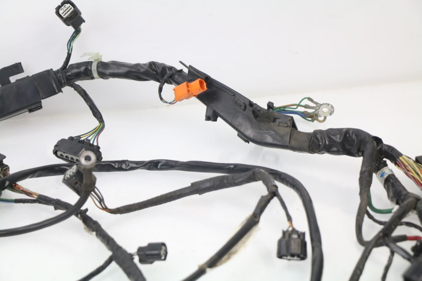 photo de WIRE HARNESS HONDA VFR F 1200 (2010 - 2015) - Fixing points details
