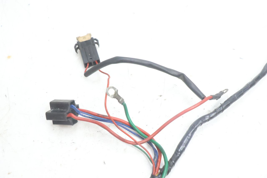 photo de WIRE HARNESS PEUGEOT VIVACITY 100 (1999 - 2008) - Zoom on usage condition