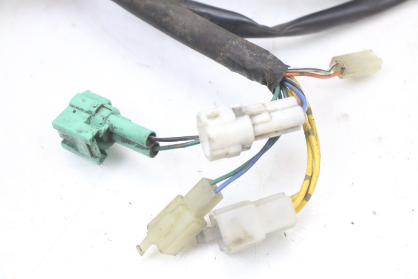 photo de WIRE HARNESS SUZUKI VL INTRUDER 125 (2004 - 2007) - Fixing points details