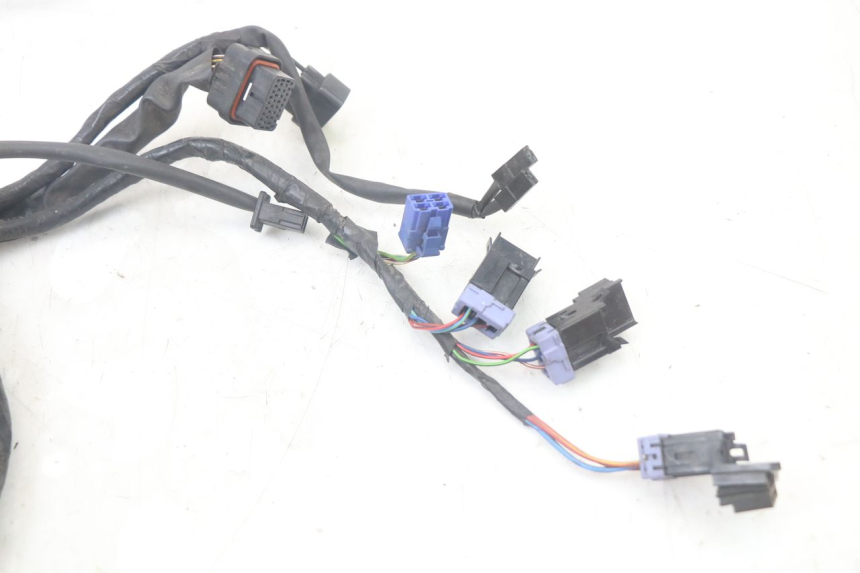 photo de WIRING HARNESS YAMAHA XMAX X-MAX 125 (2006 - 2009) - Technical close-up