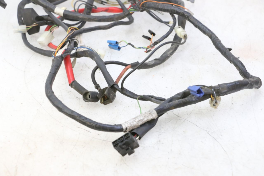 photo de WIRING HARNESS YAMAHA YP MAJESTY 125 (2007 - 2010) - Zoom on usage condition