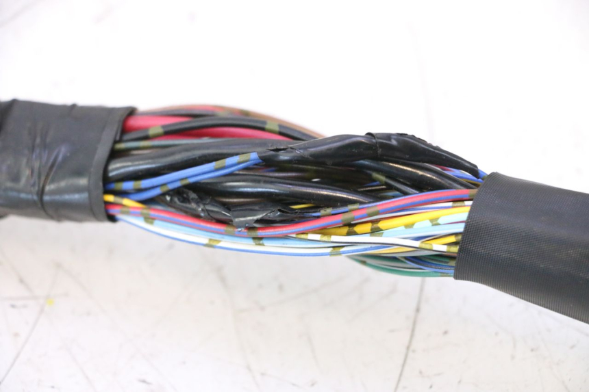 photo de WIRE HARNESS YAMAHA YZF R6 600 (2008 - 2009) - Additional view of the item