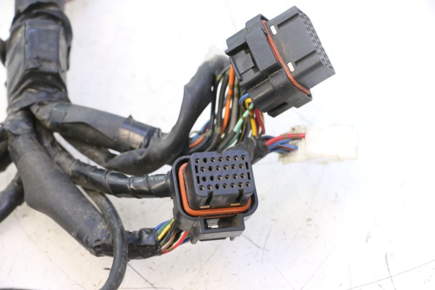 photo de WIRE HARNESS YAMAHA YZF R6 600 (2008 - 2009) - Surface and material condition