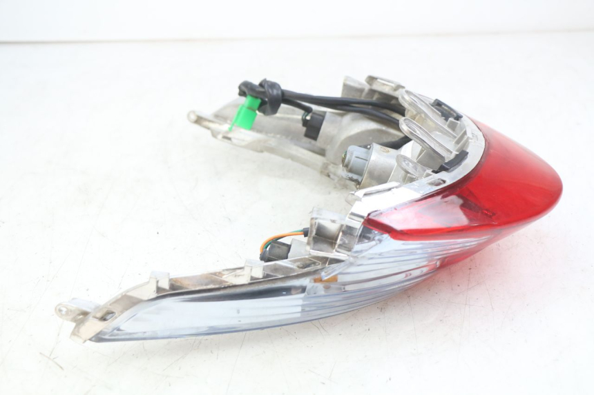 photo de REAR LIGHT KYMCO AGILITY 16+ 4T 50 (2018 - 2023) - Distinctive features