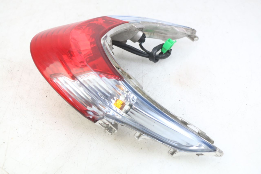 photo de REAR LIGHT KYMCO AGILITY 16+ 4T 50 (2018 - 2023) - Surface and material condition