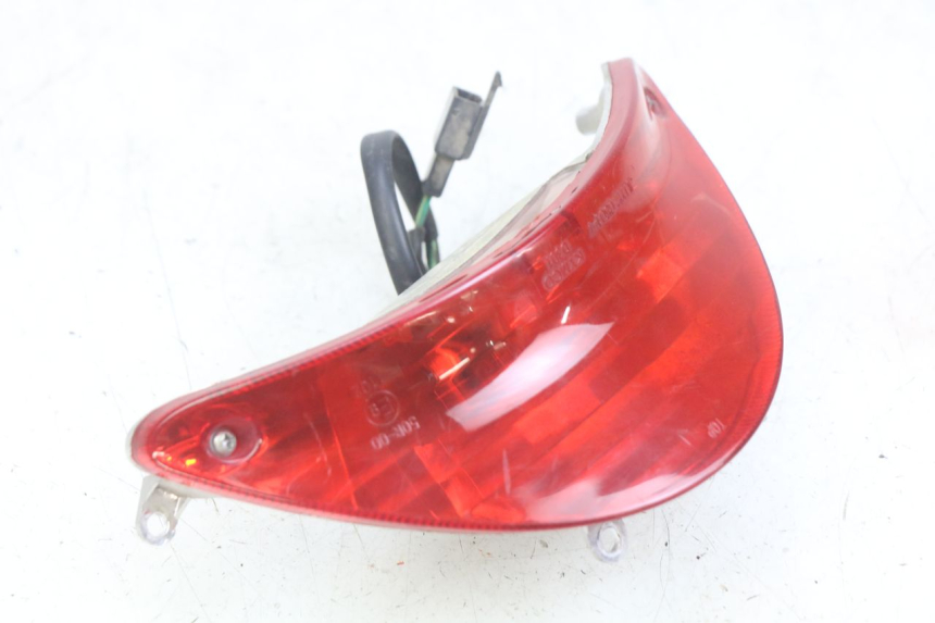 photo de REAR LIGHT KYMCO AGILITY 4T 50 (2005 - 2018) - Technical close-up