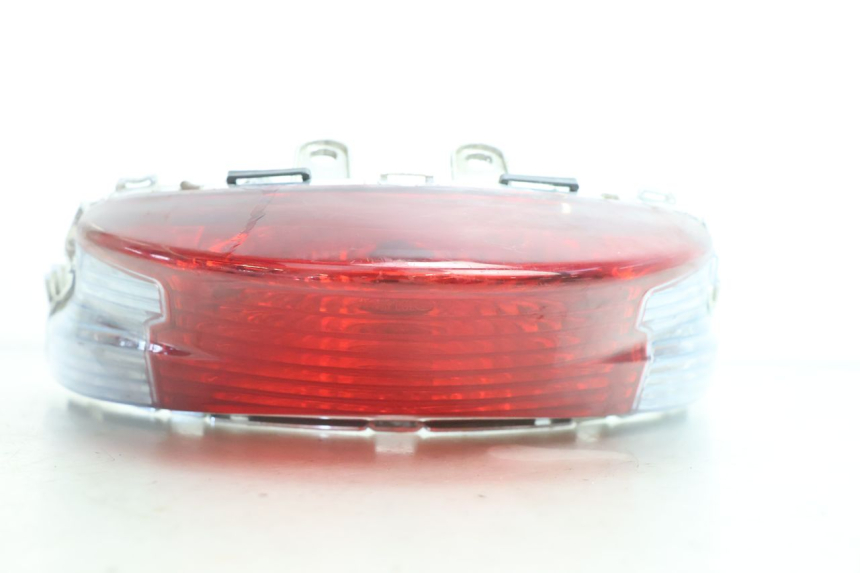 photo de TAIL LIGHT KYMCO AGILITY CITY 16P 125 (2015 - 2024) - Fixing points details