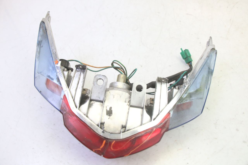 photo de REAR LIGHT KYMCO AGILITY NAKED RENOUVO 2T 50 (2011 - 2018) - Surface and material condition