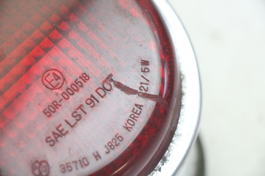 photo de REAR LIGHT HYOSUNG GV AQUILA 125 (2000 - 2009) - Technical close-up