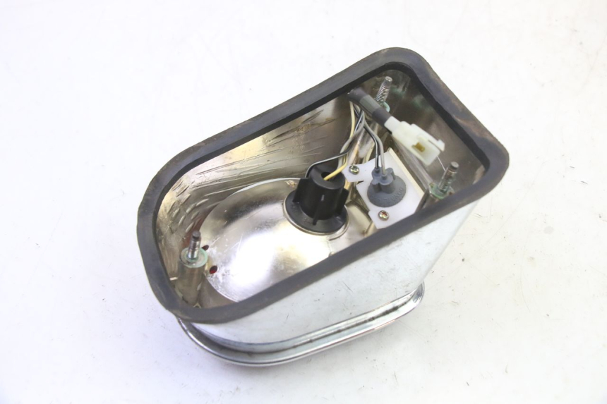 photo de REAR LIGHT HYOSUNG GV AQUILA 125 (2000 - 2009) - Checked used part