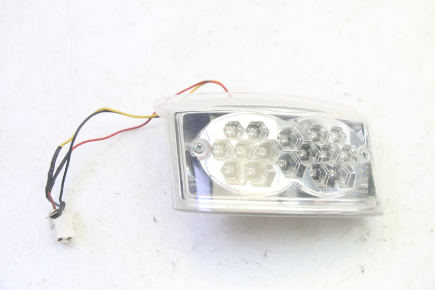 photo de REAR LIGHT MBK BOOSTER SPIRIT 50 (2004 - 2017) - Zoom on usage condition