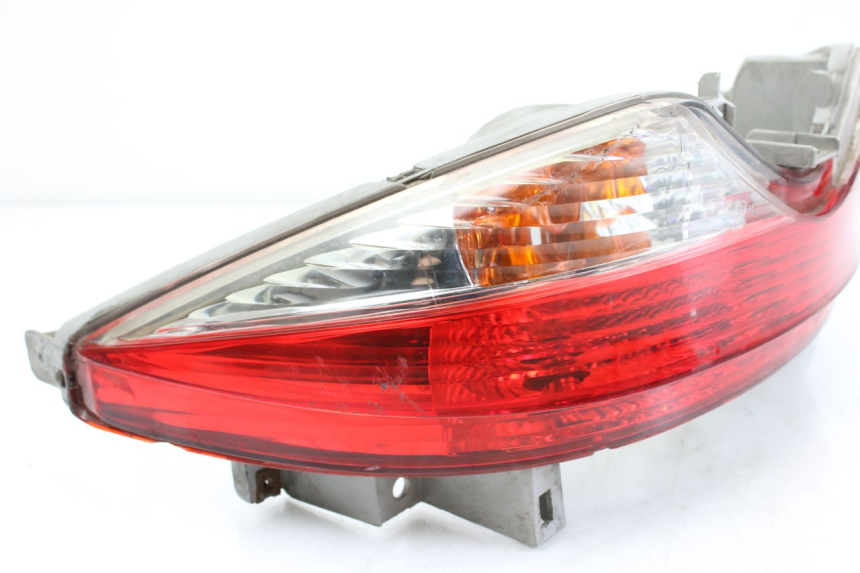 photo de REAR LIGHT SUZUKI BURGMAN 125 (2007 - 2014) - Zoom on usage condition