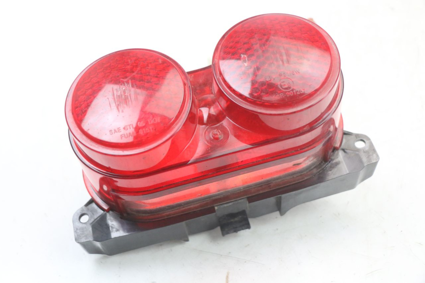 photo de REAR LIGHT YAMAHA BW'S BWS 125 (2010 - 2013) - Zoom on usage condition