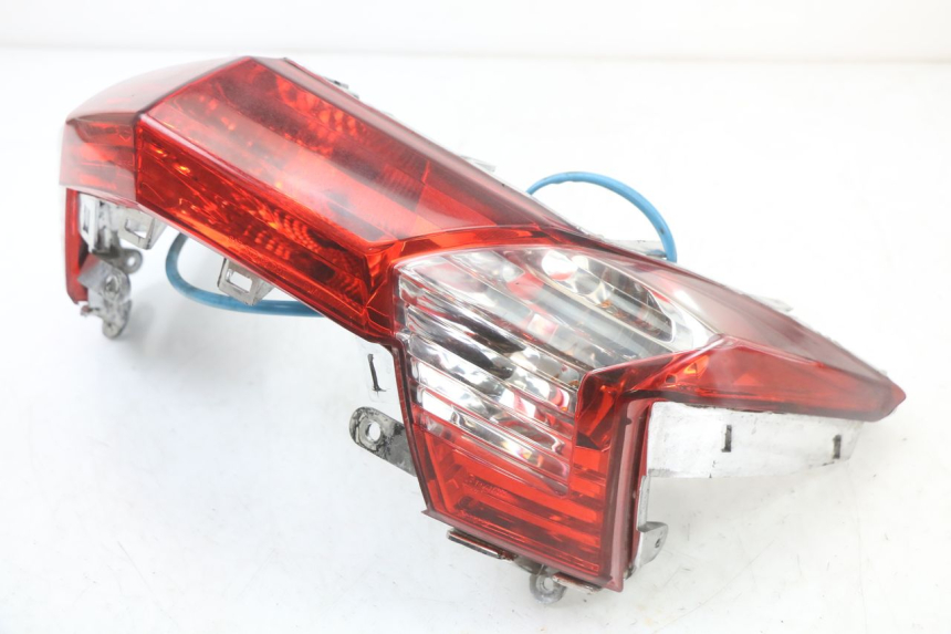 photo de TAIL LIGHT KYMCO DINK STREET ABS 125 (2011 - 2018) - Technical close-up