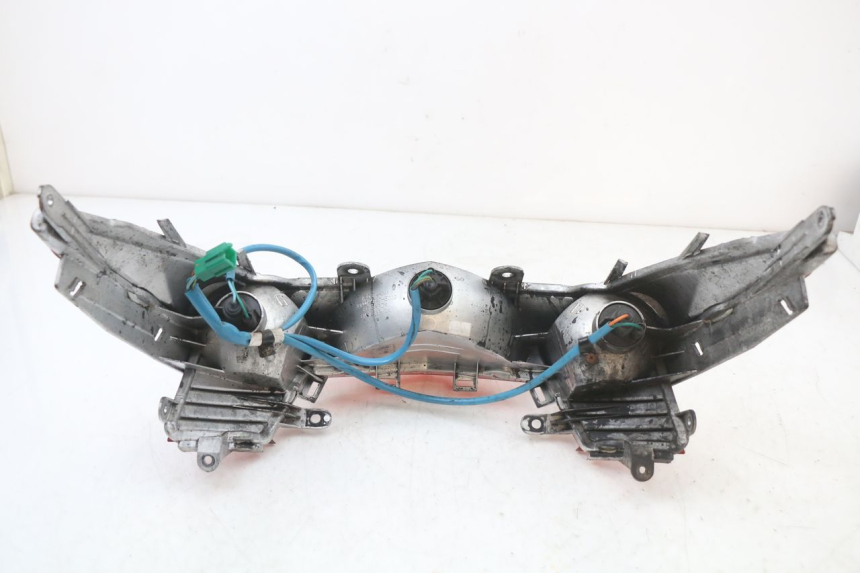 photo de TAIL LIGHT KYMCO DINK STREET ABS 125 (2011 - 2018) - Fixing points details