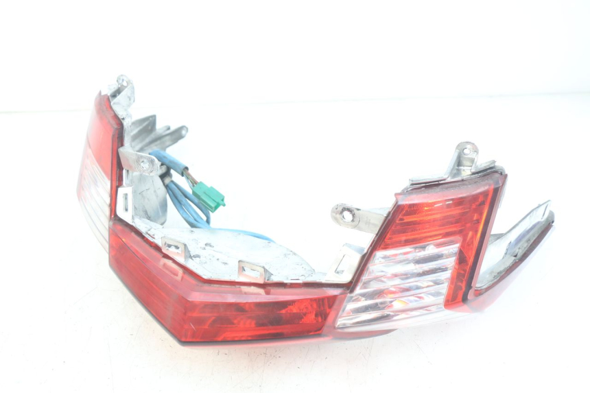 photo de REAR LIGHT KYMCO DINK STREET 125 (2009 - 2014) - Fixing points details