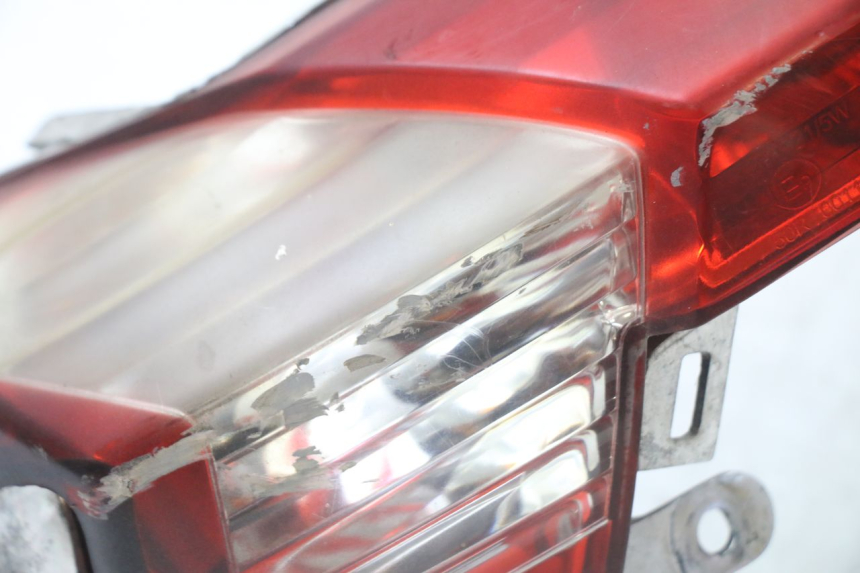 photo de REAR LIGHT KYMCO DINK STREET 125 (2009 - 2014) - Zoom on usage condition
