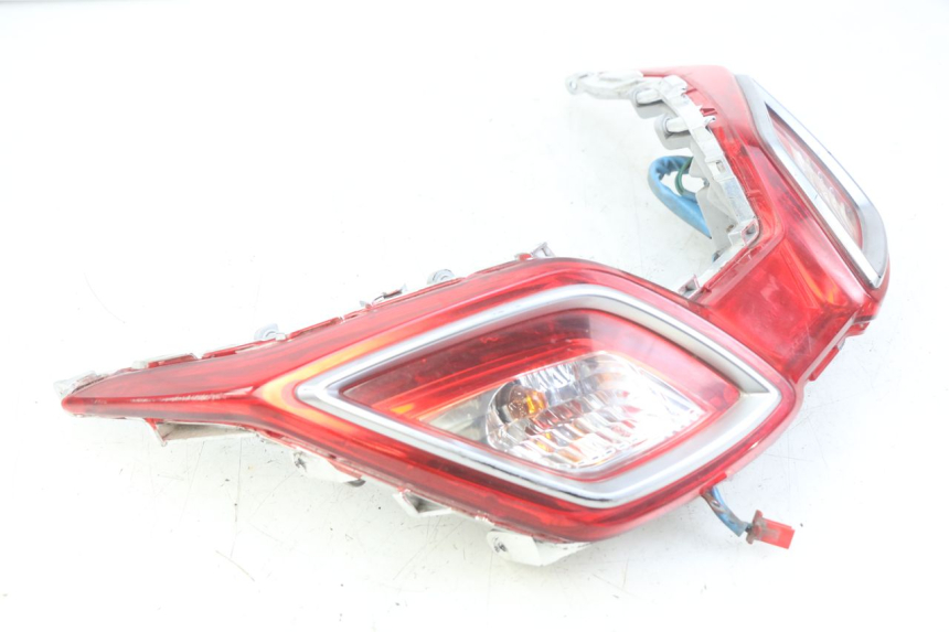 photo de REAR LIGHT KYMCO DOWNTOWN ABS 125 (2015 - 2017) - High-resolution close-up