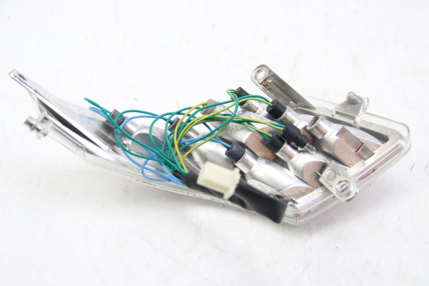 photo de RIGHT REAR LIGHT PEUGEOT E-VIVACITY 1 (2012 - 2018) - Fixing points details