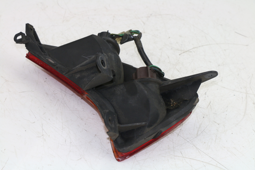 photo de RIGHT TAIL LIGHT HONDA FES PANTHEON 125 (1998 - 2002) - Alternative perspective