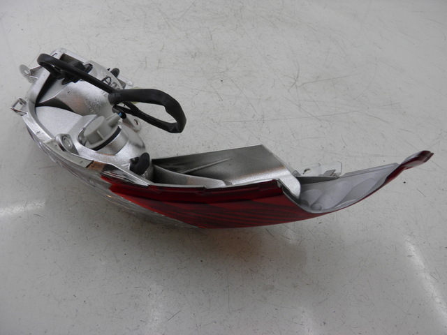 photo de RIGHT TAIL LIGHT HONDA FES S-WING SWING ABS 125 (2007 - 2015) - Zoom on usage condition