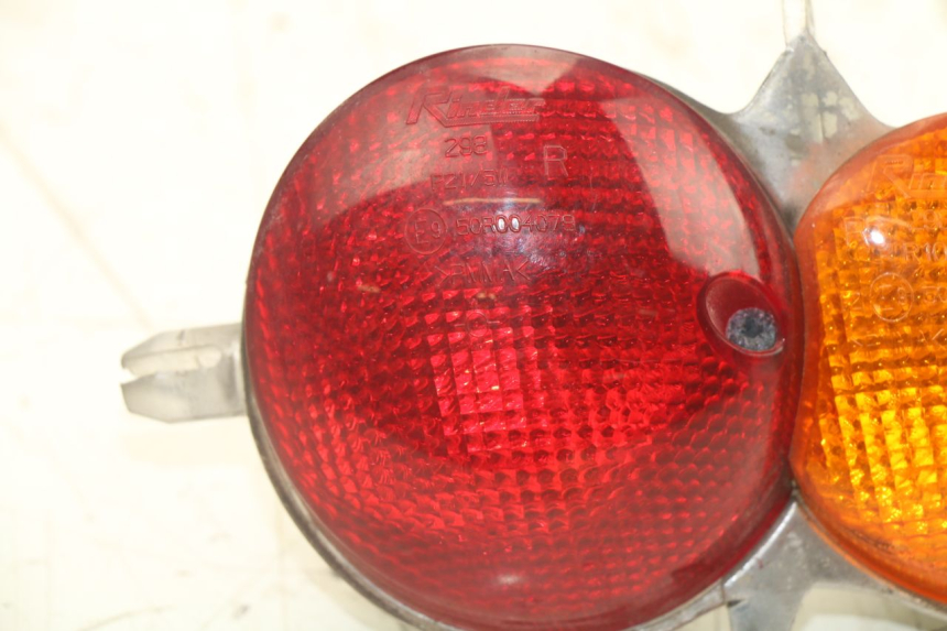 photo de RIGHT TAIL LIGHT MBK SKYLINER 125 (2001 - 2003) - Fixing points details