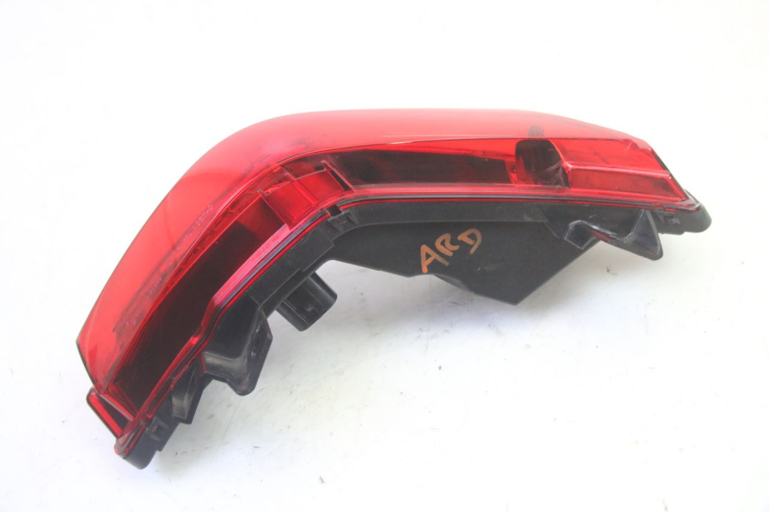 photo de RIGHT TAIL LIGHT PIAGGIO MP3 HPE 350 (2018 - 2020) - Alternative perspective