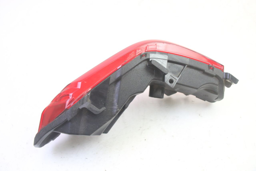 photo de RIGHT TAIL LIGHT PIAGGIO MP3 HPE 350 (2018 - 2020) - Technical close-up