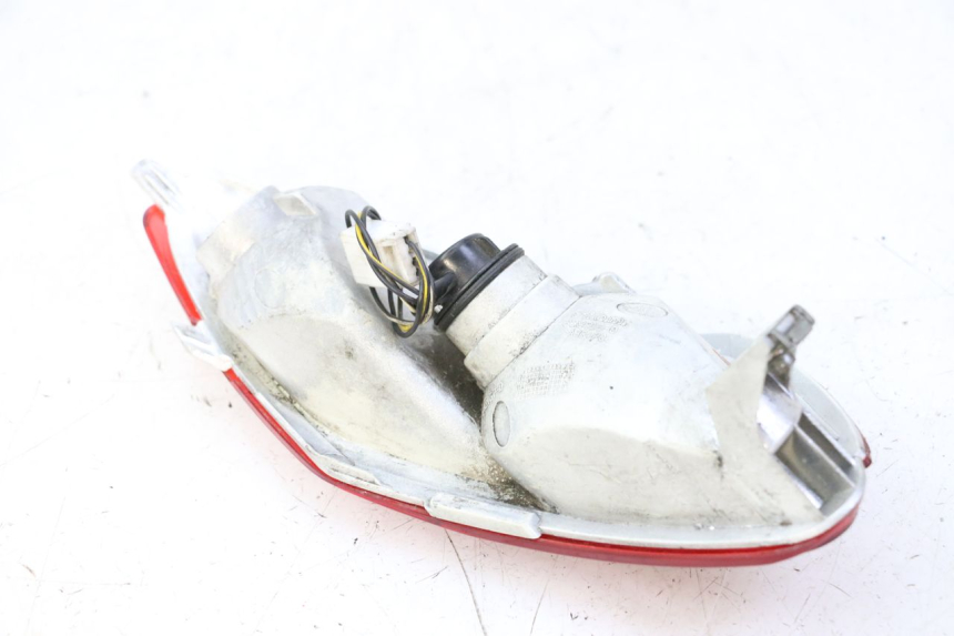 photo de RIGHT REAR LIGHT PIAGGIO MP3 500 (2011 - 2015) - Fixing points details