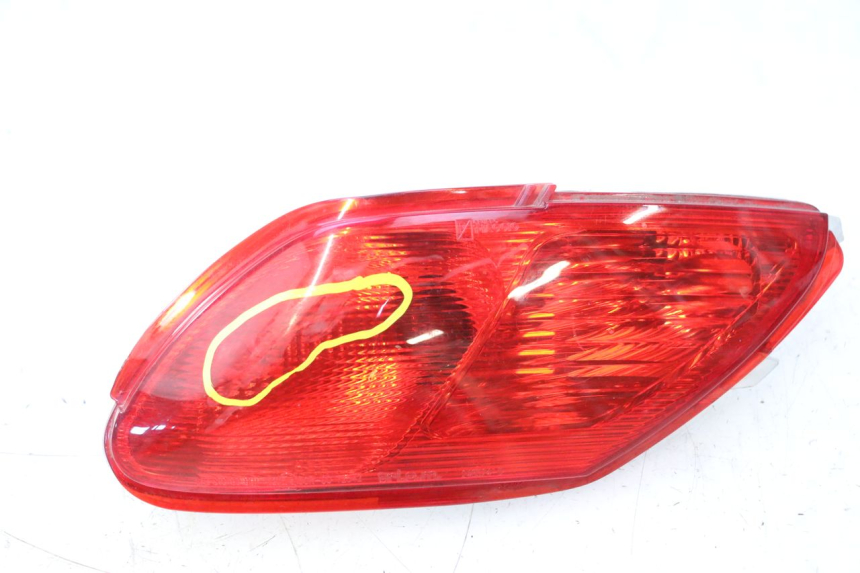 photo de RIGHT REAR LIGHT PIAGGIO MP3 500 (2011 - 2015) - Main view