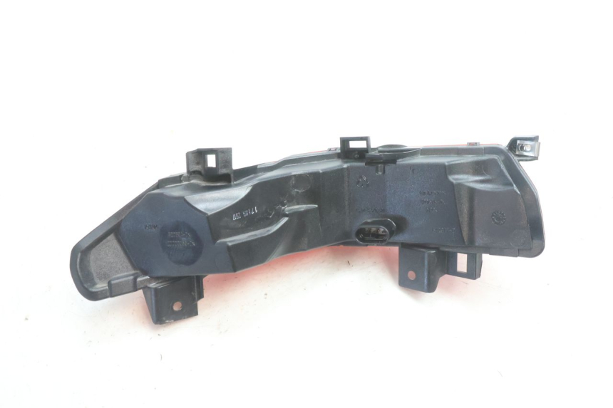 photo de RIGHT TAIL LIGHT PIAGGIO MP3 500 (2016 - 2018) - Surface and material condition