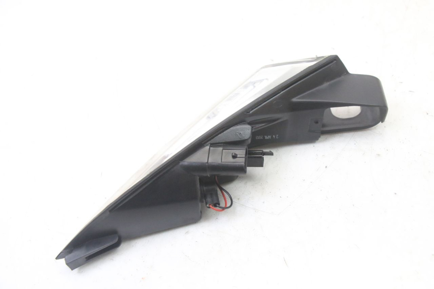 photo de RIGHT TAIL LIGHT PEUGEOT SATELIS 125 (2013 - 2018) - Technical close-up