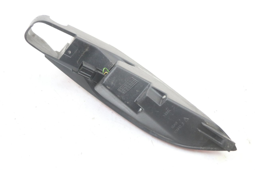 photo de RIGHT REAR LIGHT PEUGEOT SATELIS 125 (2010 - 2012) - Fixing points details