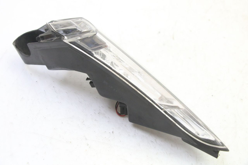 photo de RIGHT TAIL LIGHT PEUGEOT SATELIS 125 (2013 - 2018) - Alternative perspective